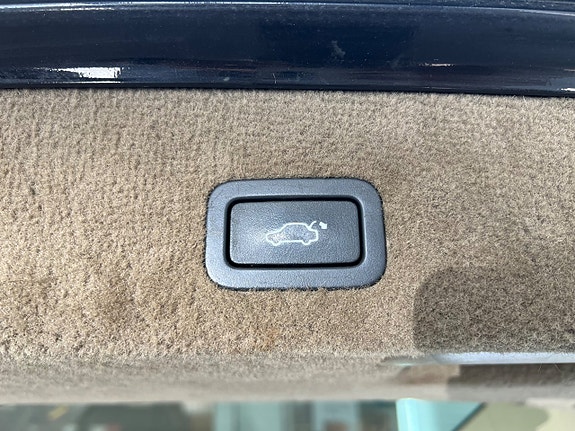 Volvo XC70 14 of 30