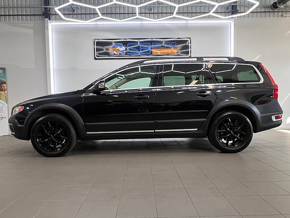 Volvo XC70 2 of 30