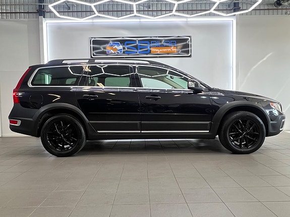 Volvo XC70 6 of 30