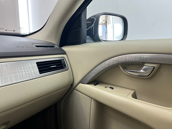 Volvo XC70 19 of 30
