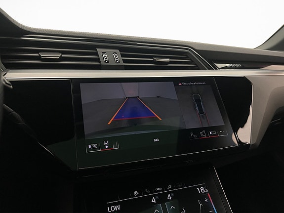 Audi Q8 e-tron 22 of 30