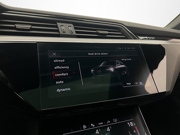 Audi Q8 e-tron 25 of 30