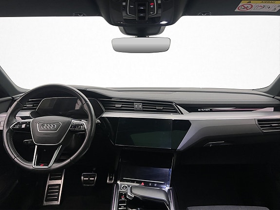 Audi Q8 e-tron 16 of 30