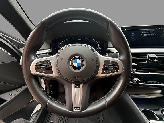 BMW 530e 16 of 26