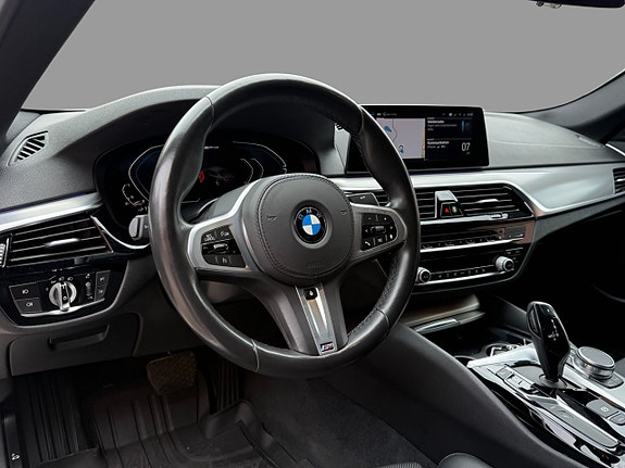 BMW 530e 18 of 26