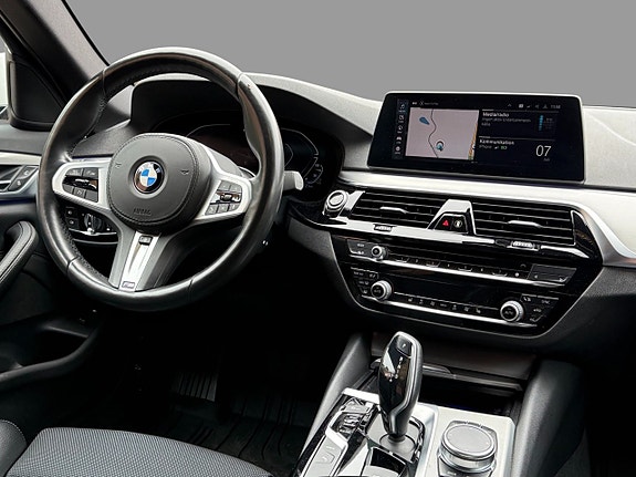 BMW 530e 15 of 26