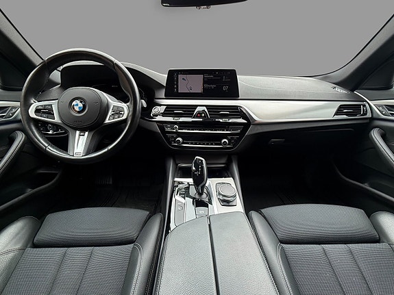 BMW 530e 14 of 26
