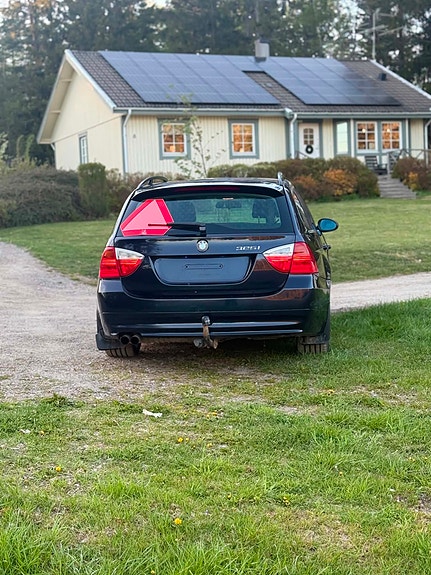 BMW 325i 4 of 8
