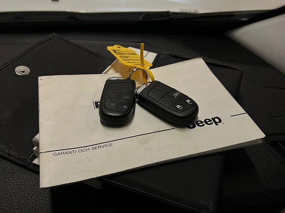 Jeep Renegade 27 of 30