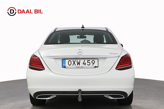 Mercedes-Benz C200 7 of 25