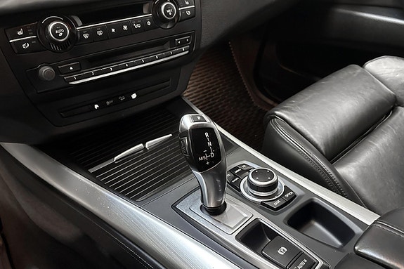 BMW X5 9 of 16
