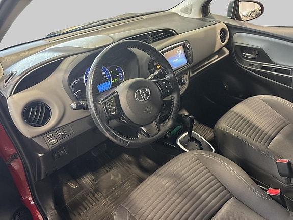Toyota Yaris 14 of 19