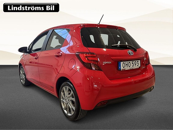Toyota Yaris 4 of 19
