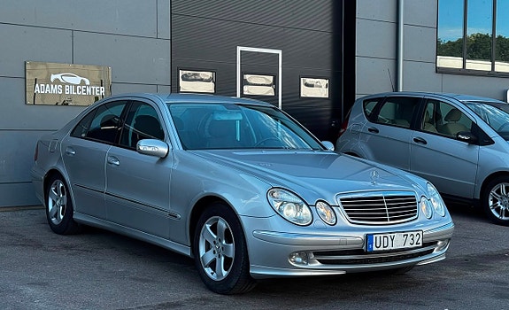 Mercedes-Benz E200 3 of 14