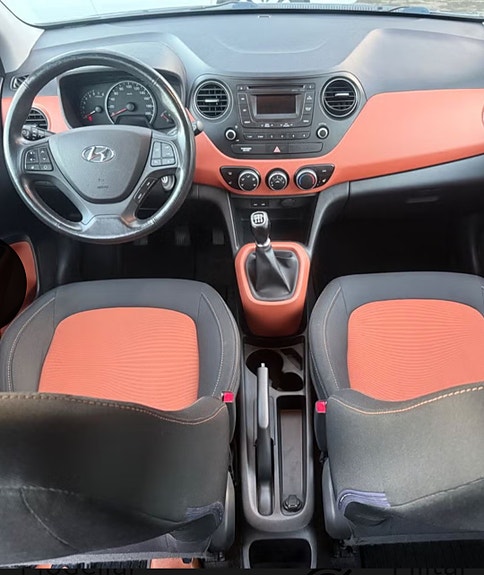 Hyundai i10 4 of 5