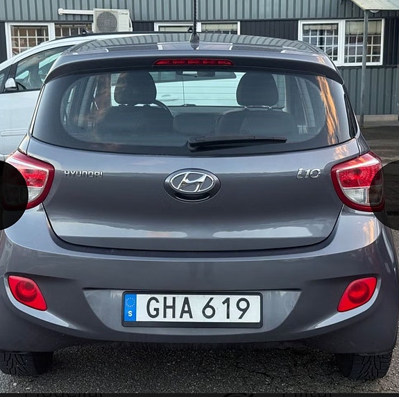 Hyundai i10 5 of 5