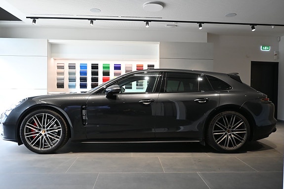 Porsche Panamera GTS 4 of 27