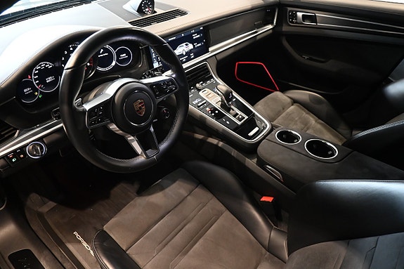 Porsche Panamera GTS 17 of 27
