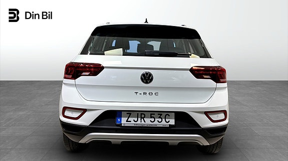 Volkswagen T-Roc 5 of 8