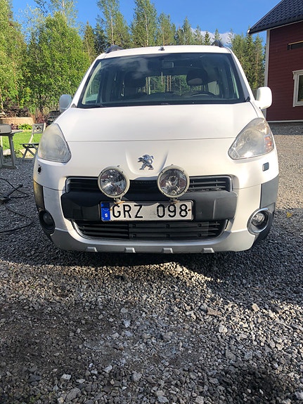 Peugeot Partner Tepee 2 of 6