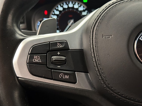 BMW 520 17 of 30