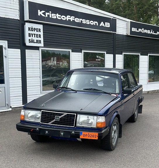 Volvo 242