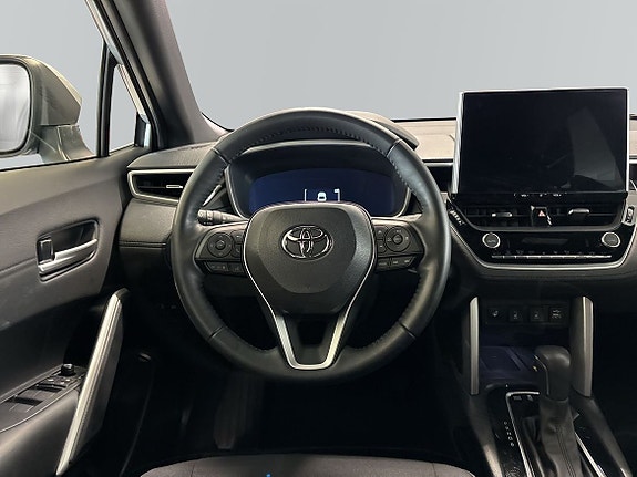 Toyota Corolla Cross 8 of 16
