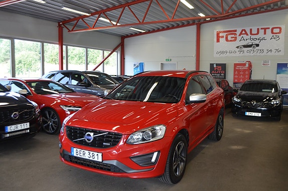Volvo XC60 11 of 24