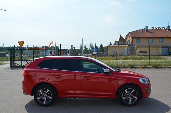 Volvo XC60 8 of 24