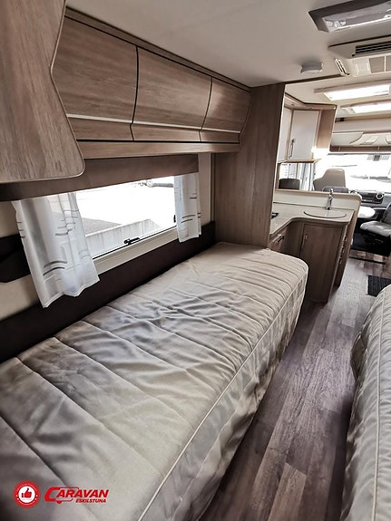 Kabe Imperial Travel Master i810 LT* 19 of 27