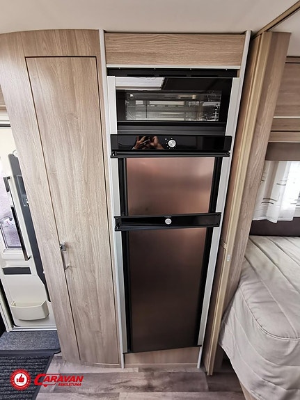 Kabe Imperial Travel Master i810 LT* 10 of 27