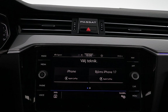 Volkswagen Passat 19 of 28