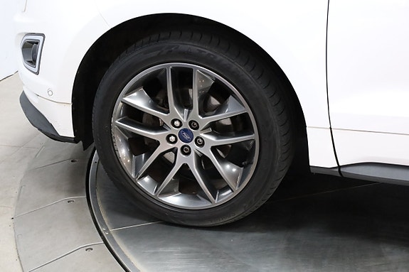 Ford Edge 24 of 24