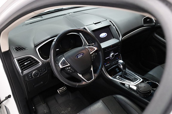 Ford Edge 7 of 24