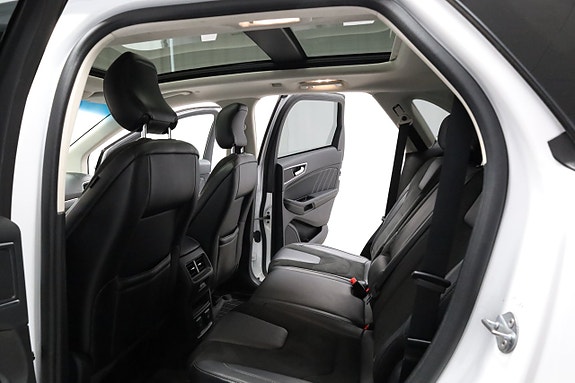 Ford Edge 15 of 24