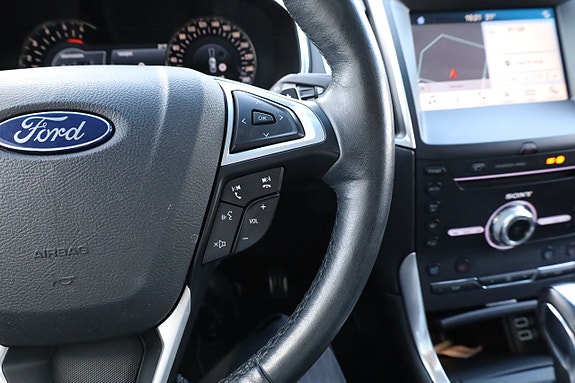 Ford Edge 20 of 24