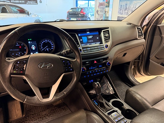 Hyundai Tucson 13 of 17