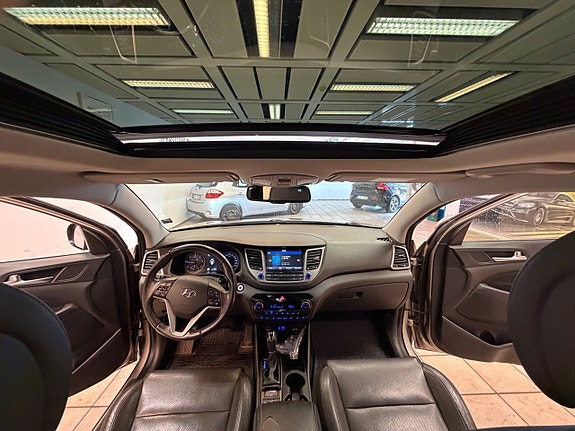 Hyundai Tucson 10 of 17