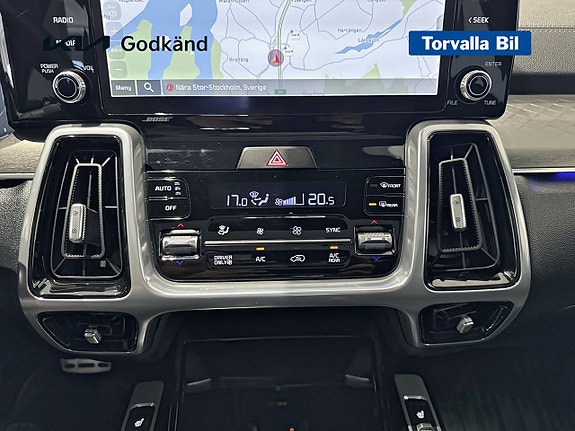 Kia Sorento 13 of 22