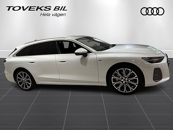 Audi A6 2 of 17