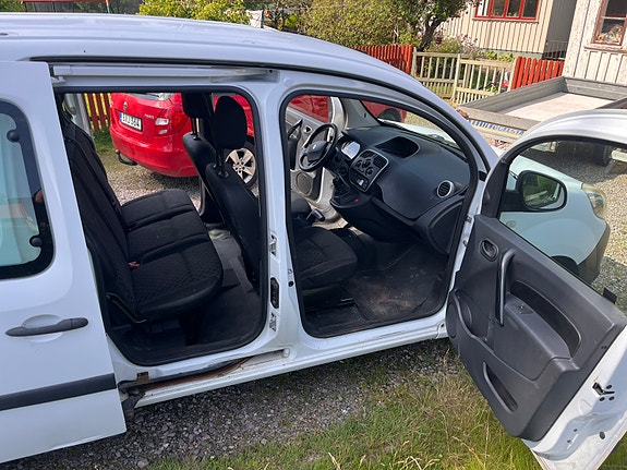 Renault Kangoo Express 12 of 14