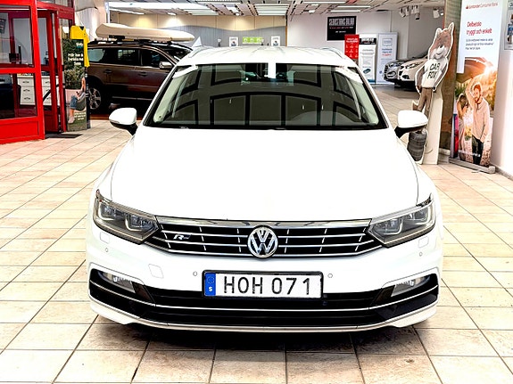Volkswagen Passat 7 of 14