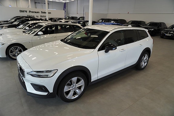 Volvo V60 4 of 10