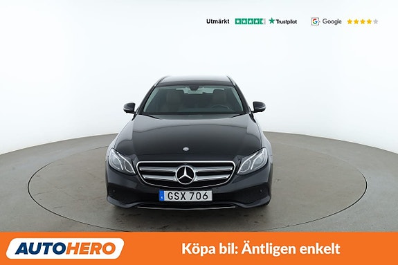 Mercedes-Benz E220 9 of 30