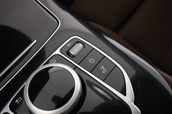 Mercedes-Benz E220 29 of 30
