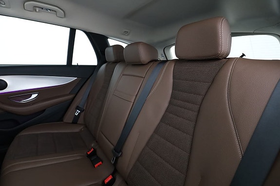Mercedes-Benz E220 15 of 30