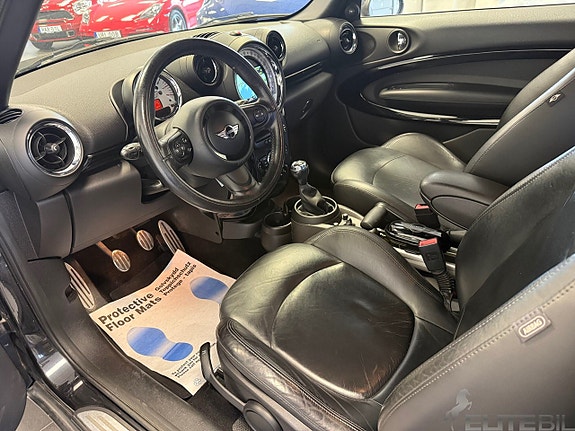 MINI Cooper S 7 of 18