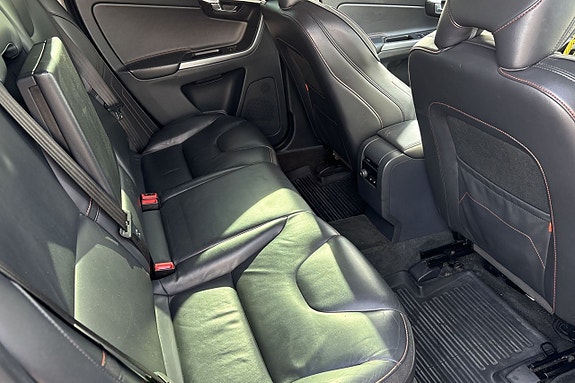 Volvo XC60 17 of 20