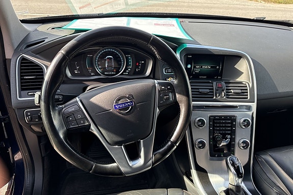 Volvo XC60 12 of 20