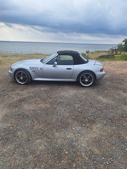 BMW Z3 2 of 2